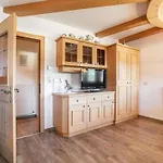 Apartament Marchfeld 4 *