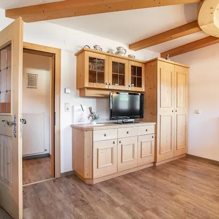 Apartment Marchfeld 4 *