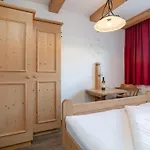 Marchfeld 4 *